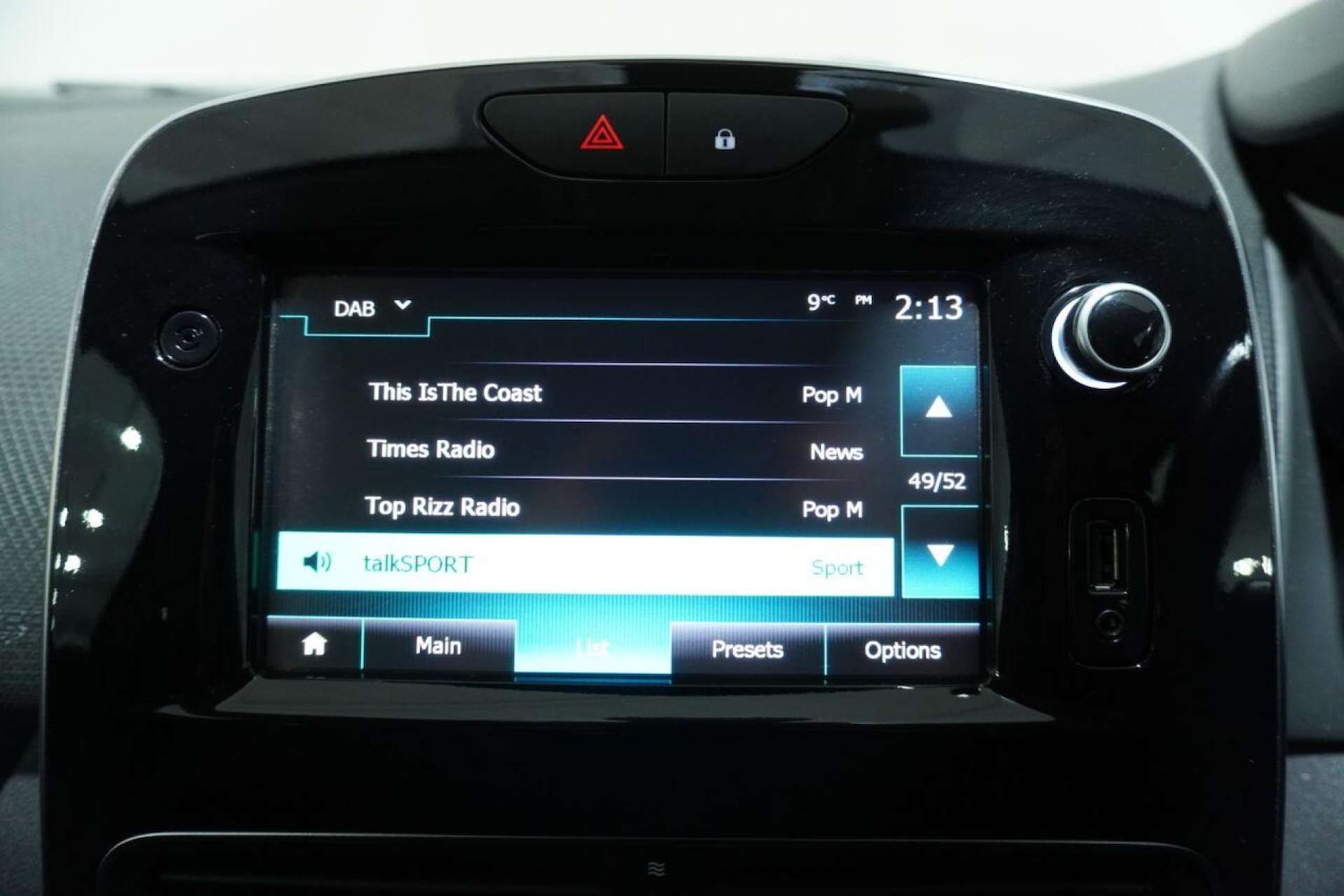 Used Renault Clio 2017 for sale - 77061689: Photo 57