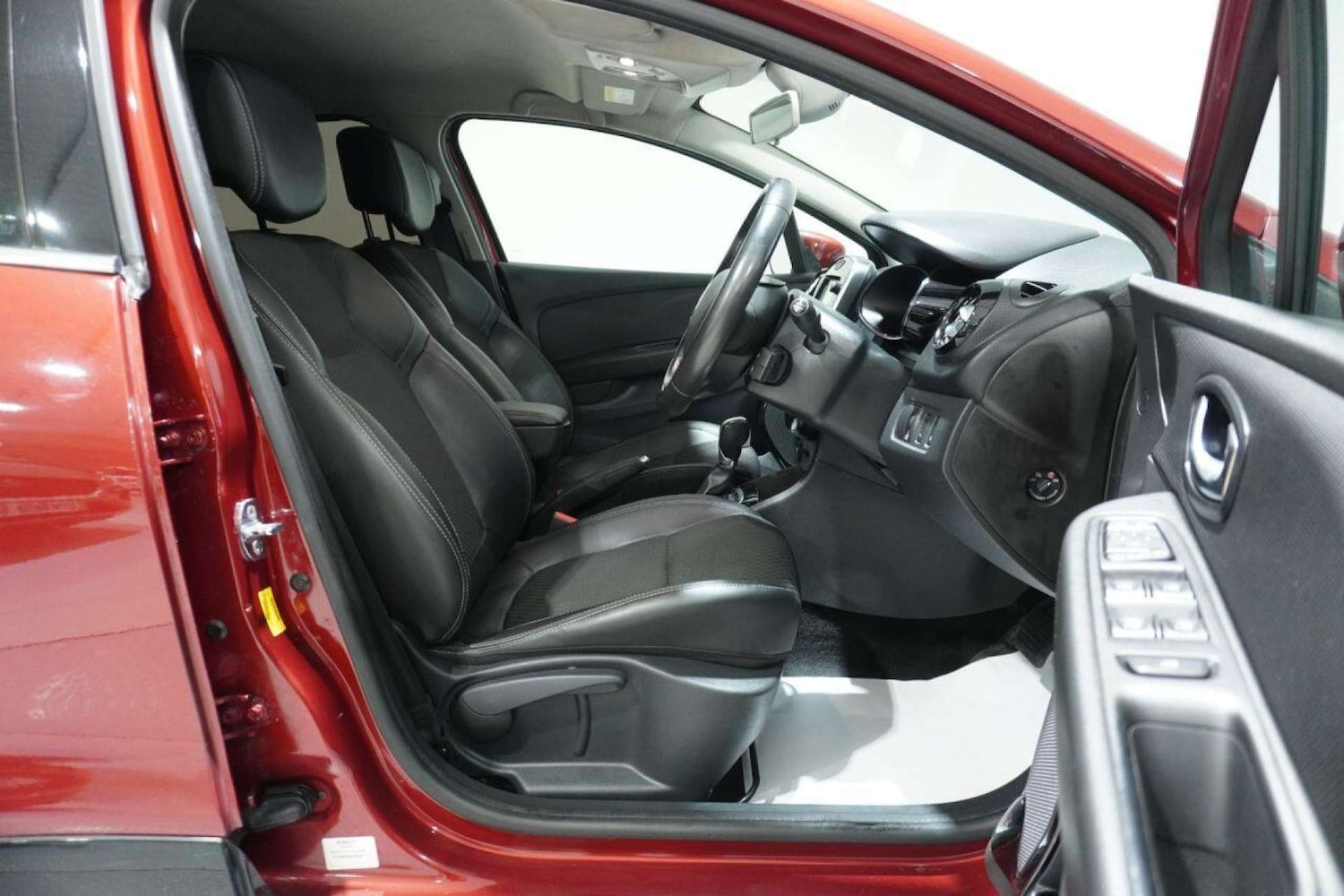 Used Renault Clio 2017 for sale - 77061689: Photo 9