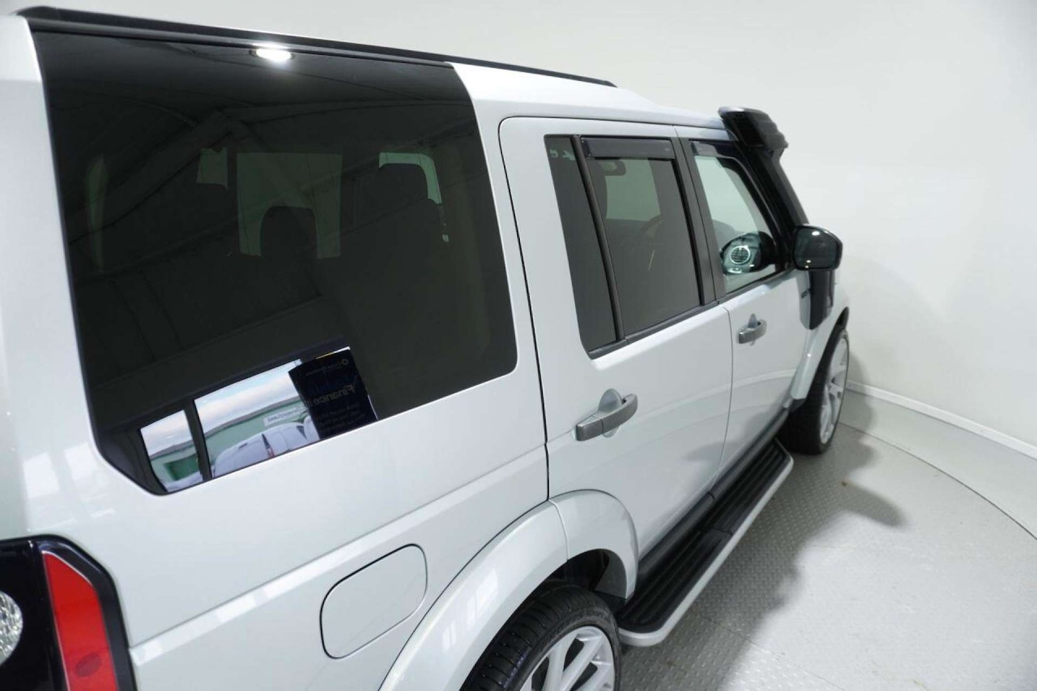 Used Land Rover Discovery 2015 for sale - 77061679: Photo 28