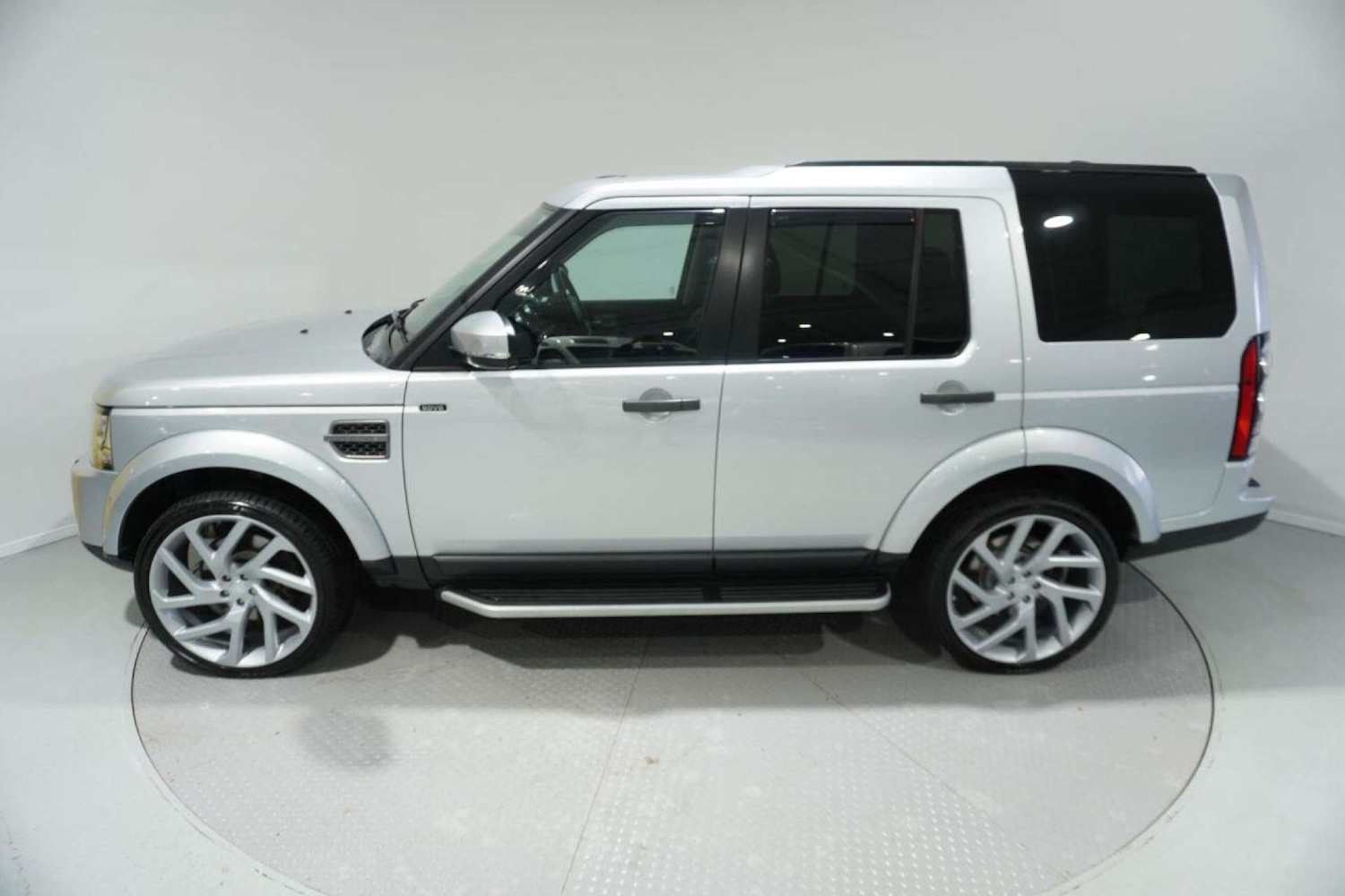 Used Land Rover Discovery 2015 for sale - 77061679: Photo 40