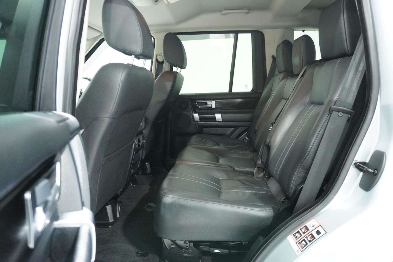 Used Land Rover Discovery 2015 for sale - 77061679: Photo 50