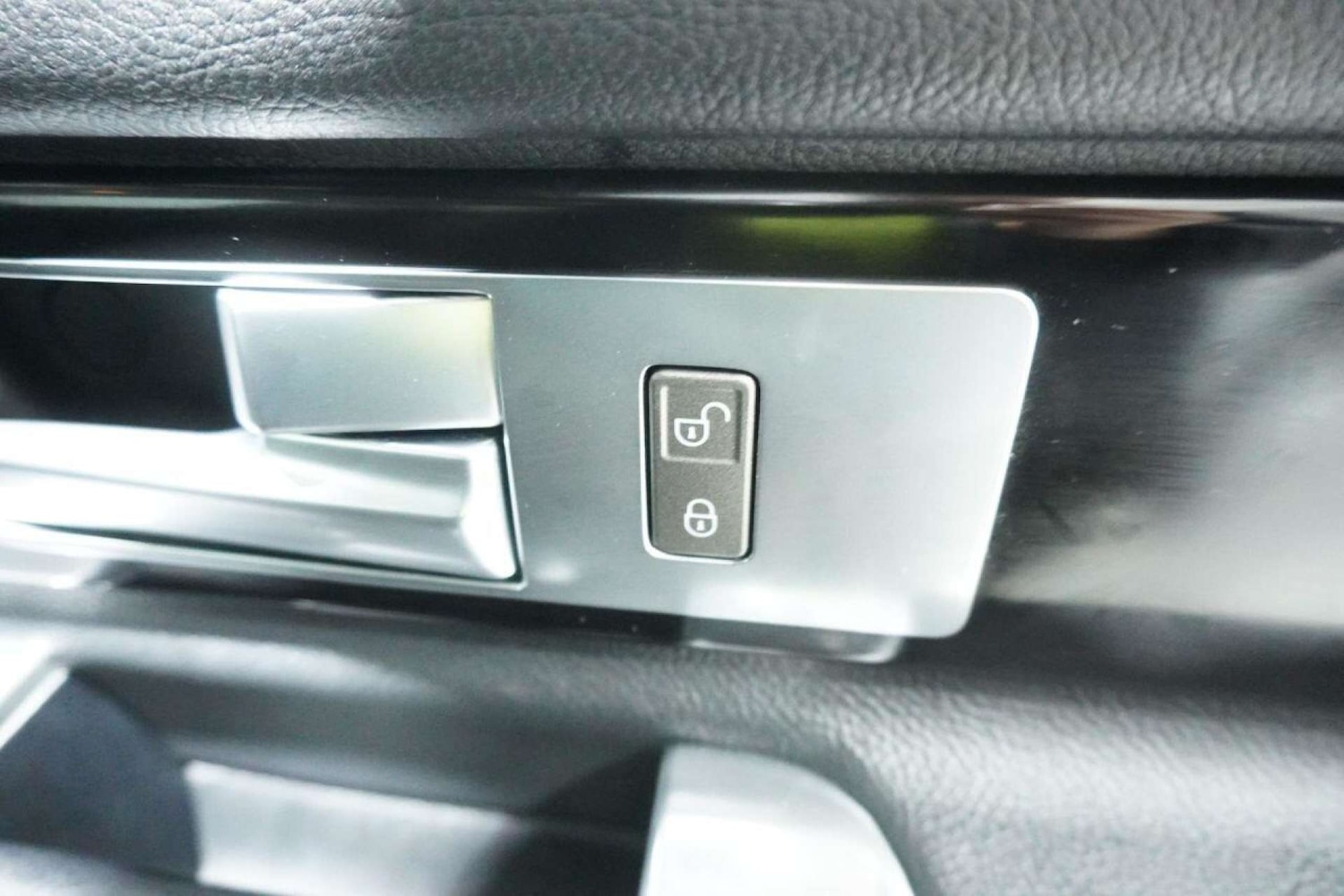 Used Land Rover Discovery 2015 for sale - 77061679: Photo 62