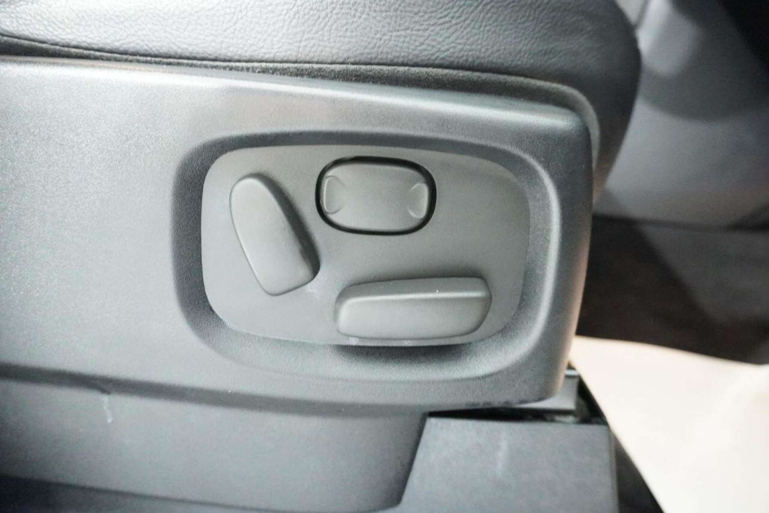 Used Land Rover Discovery 2015 for sale - 77061679: Photo 64