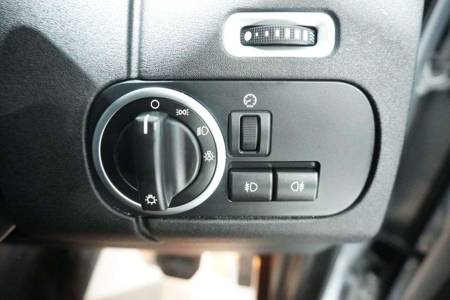 Used Land Rover Discovery 2015 for sale - 77061679: Photo 65