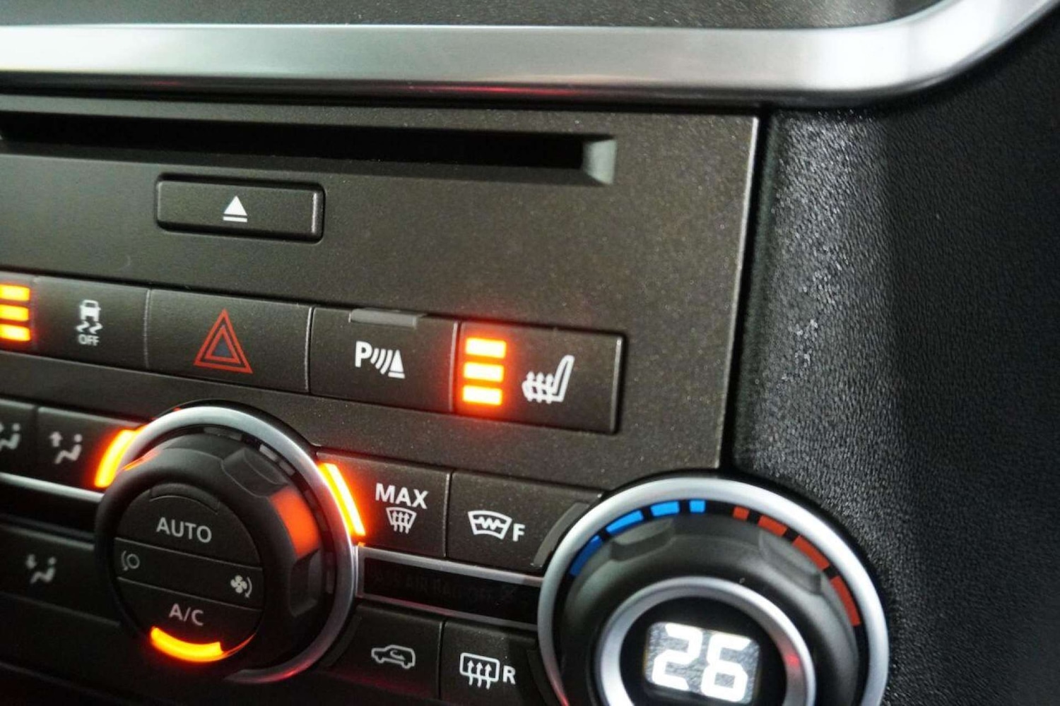 Used Land Rover Discovery 2015 for sale - 77061679: Photo 73