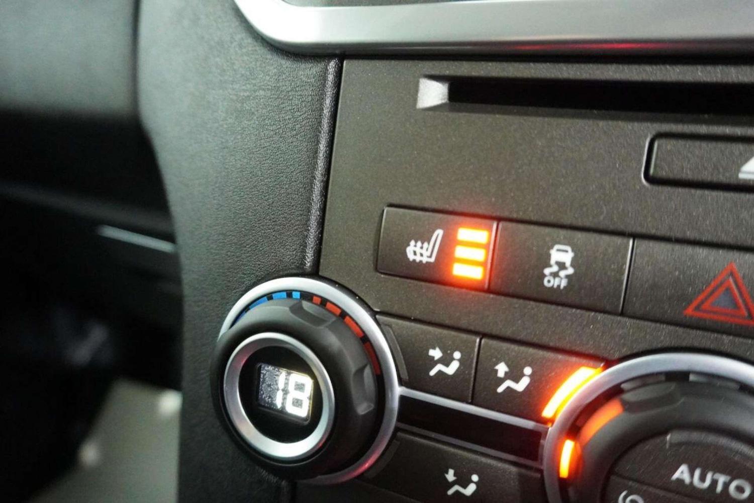 Used Land Rover Discovery 2015 for sale - 77061679: Photo 74