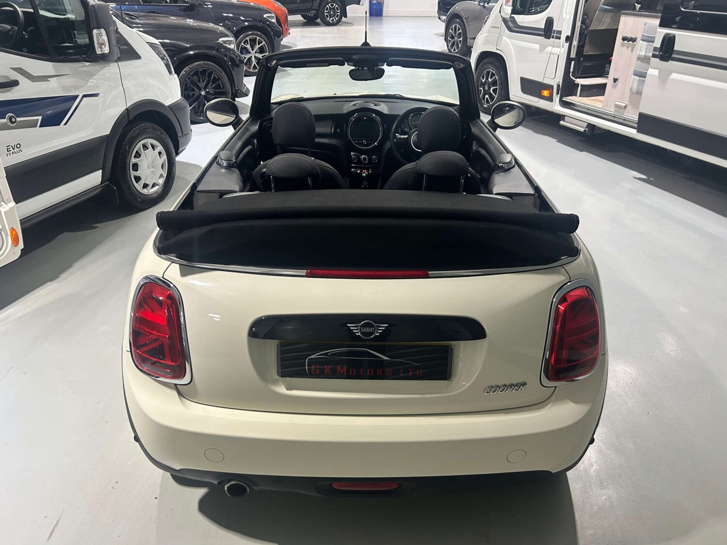 Used MINI Convertible 2018 for sale - 77650549: Photo 5