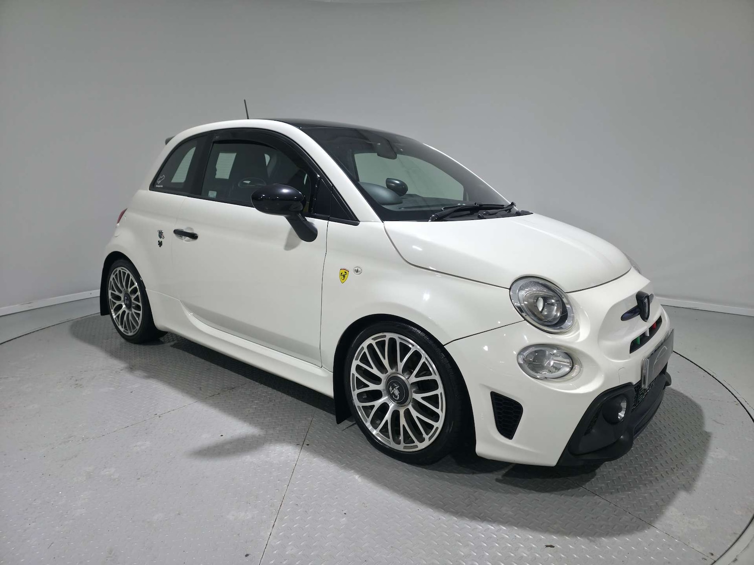 Used Abarth 595 2018 for sale - 77061646: Photo 2