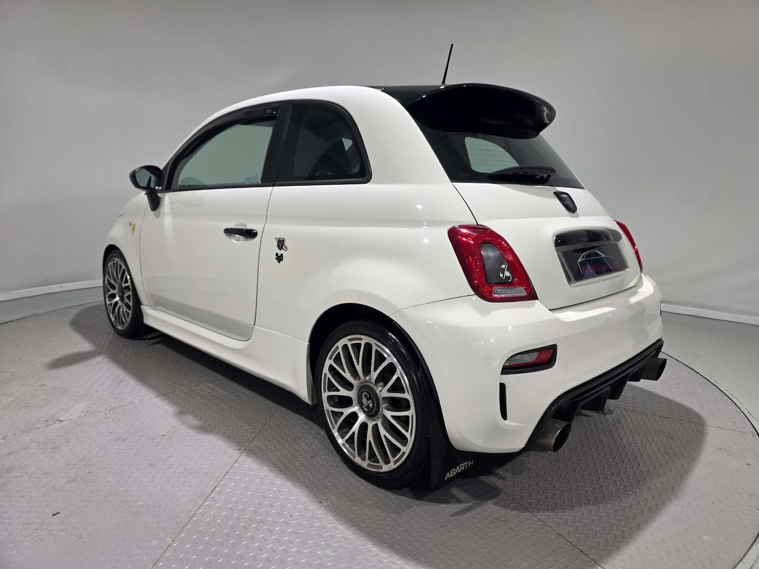 Used Abarth 595 2018 for sale - 77061646: Photo 32