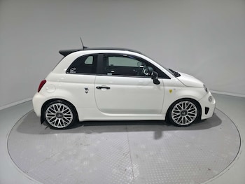Used Abarth 595 2018 for sale - 77061646: Photo