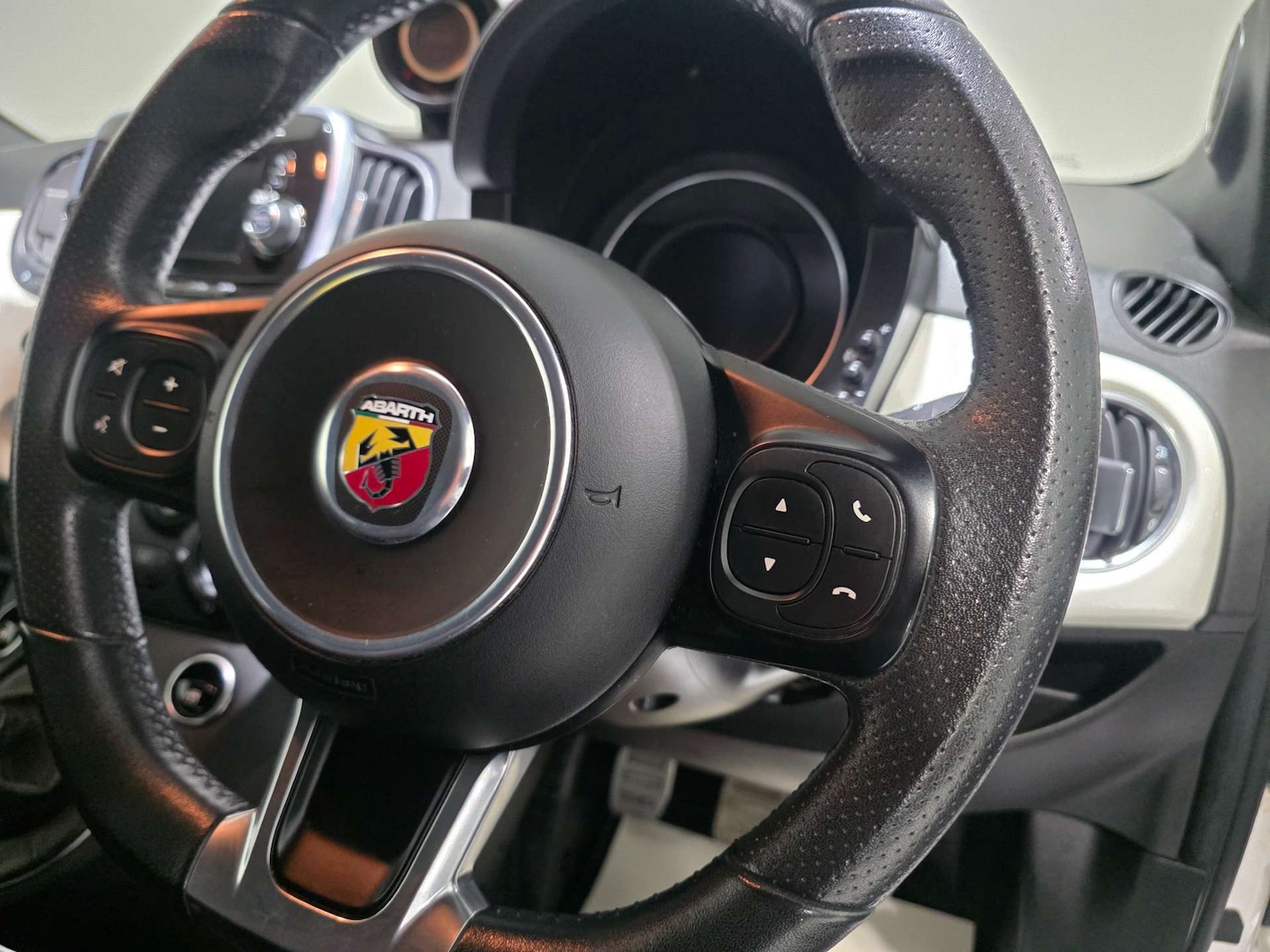 Used Abarth 595 2018 for sale - 77061646: Photo 48
