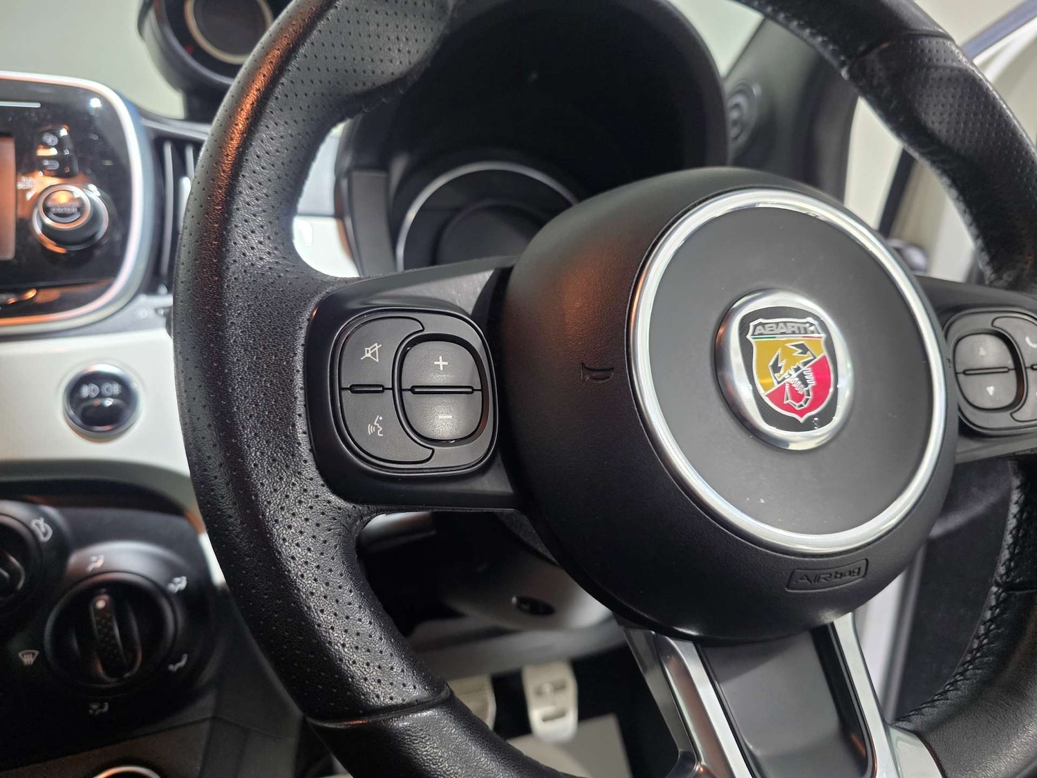 Used Abarth 595 2018 for sale - 77061646: Photo 49