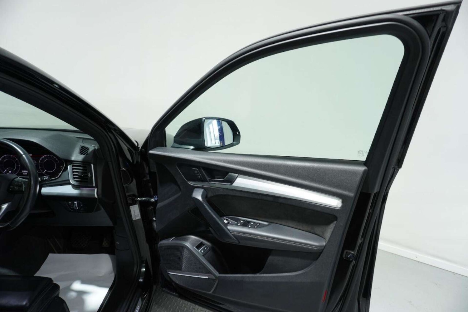 Used Audi Q5 2020 for sale - 77061669: Photo 25