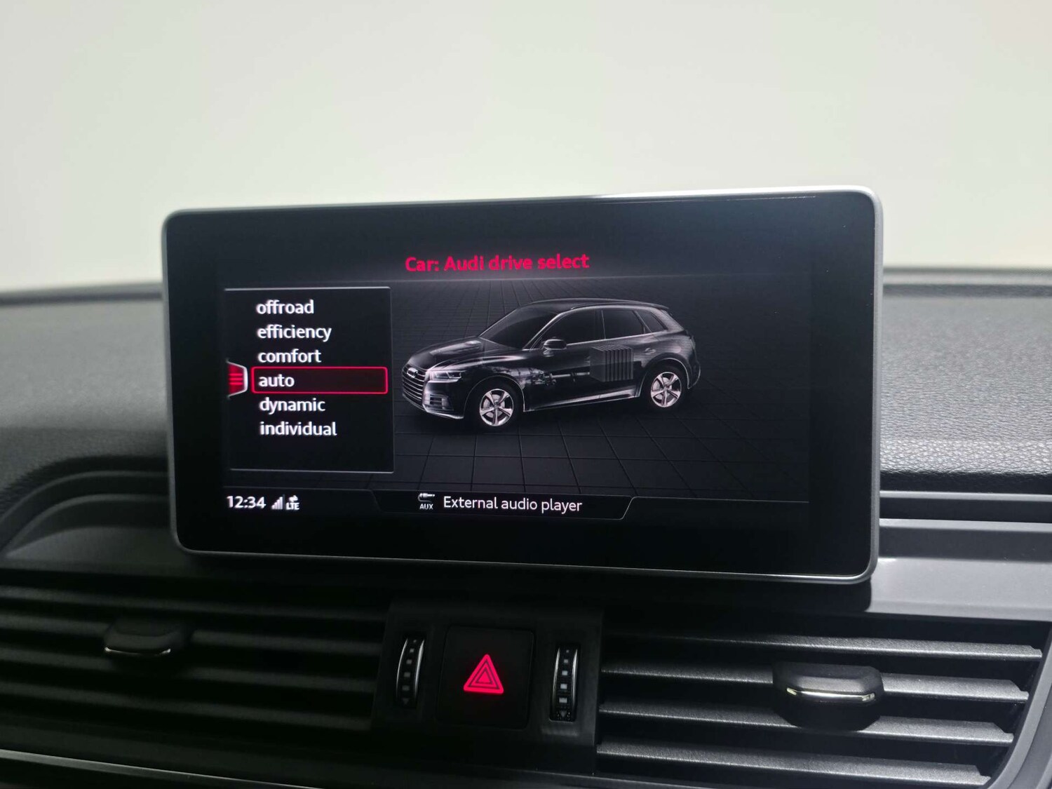 Used Audi Q5 2020 for sale - 77061669: Photo 95