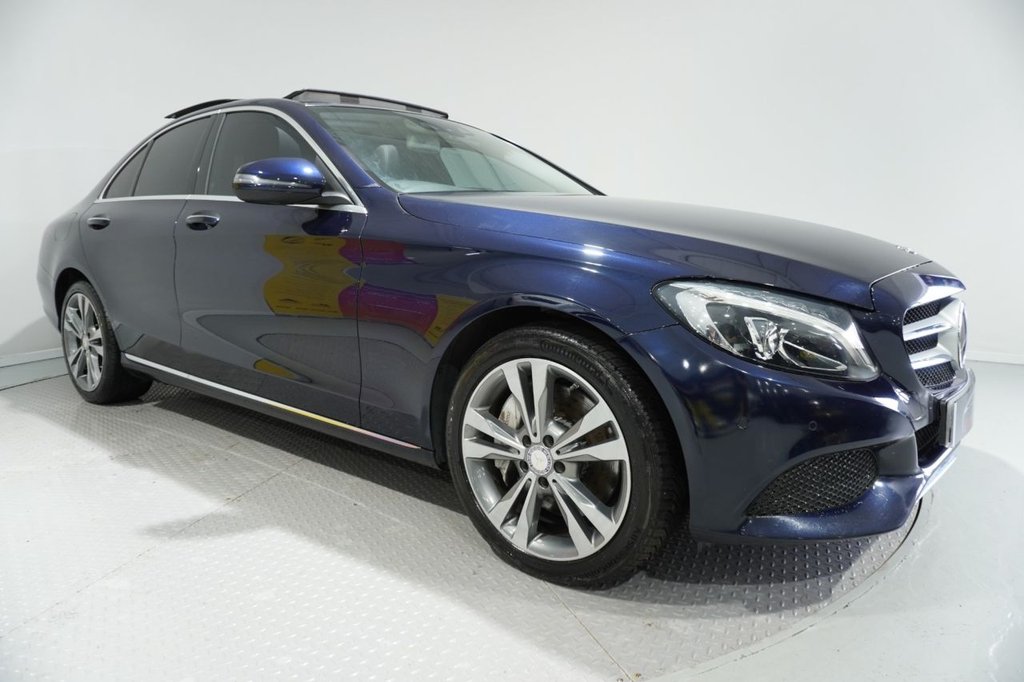 Used Mercedes-Benz C Class 2016 for sale - 76820405: Photo 2