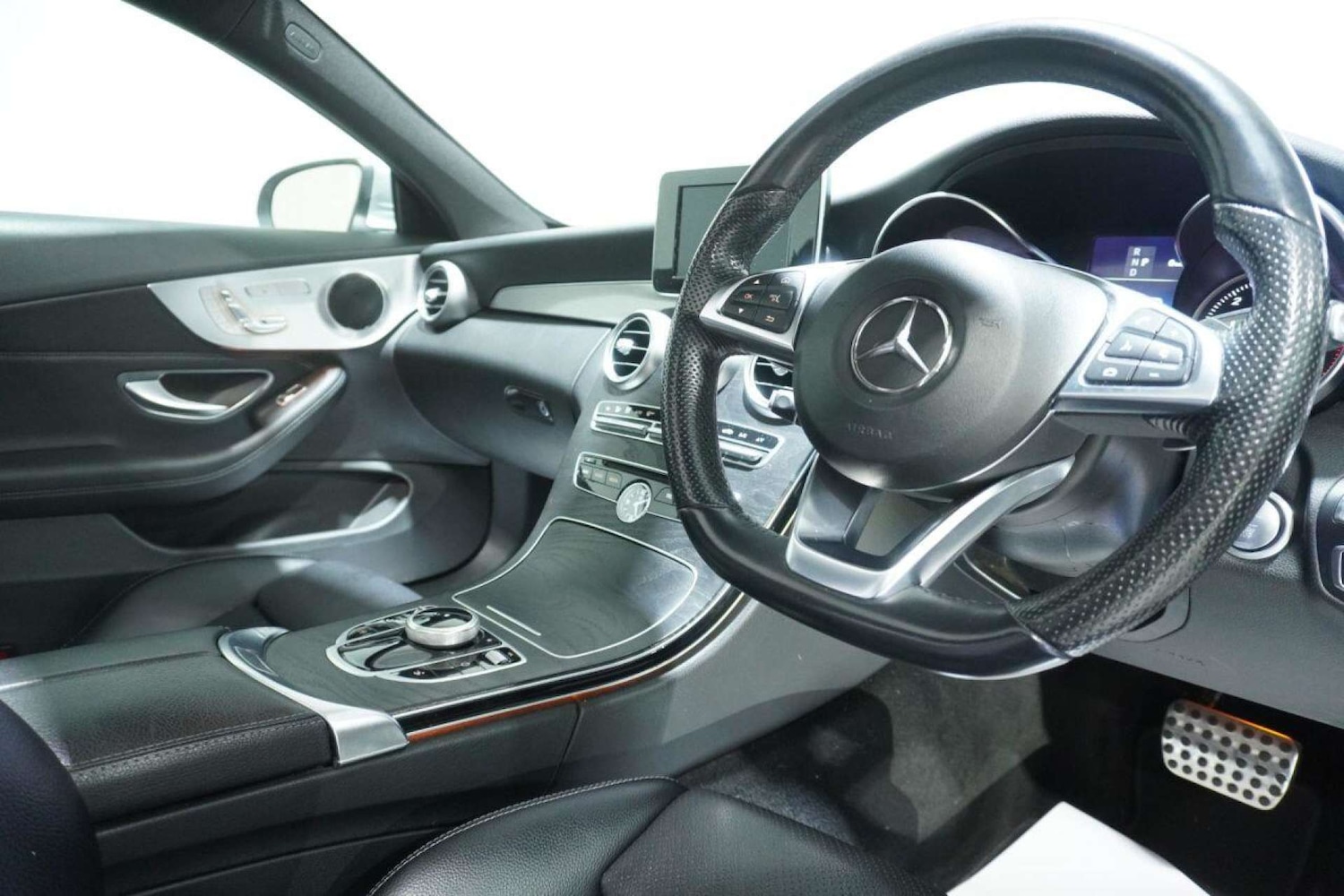 Used Mercedes-Benz C Class 2017 for sale - 77061691: Photo 11