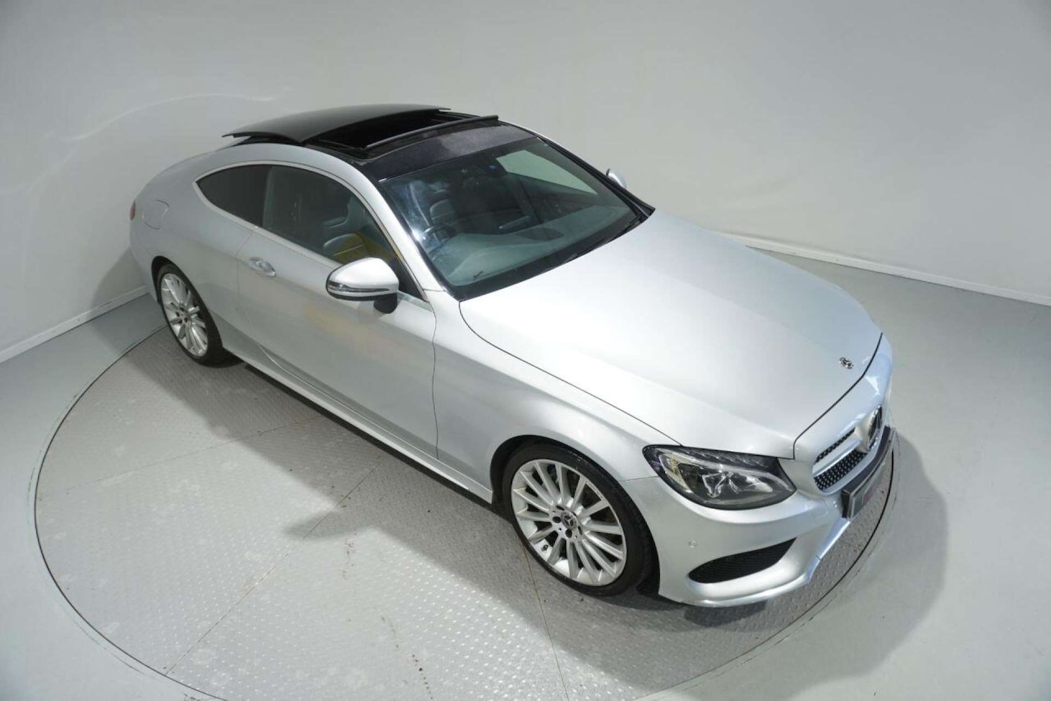 Used Mercedes-Benz C Class 2017 for sale - 77061691: Photo 3