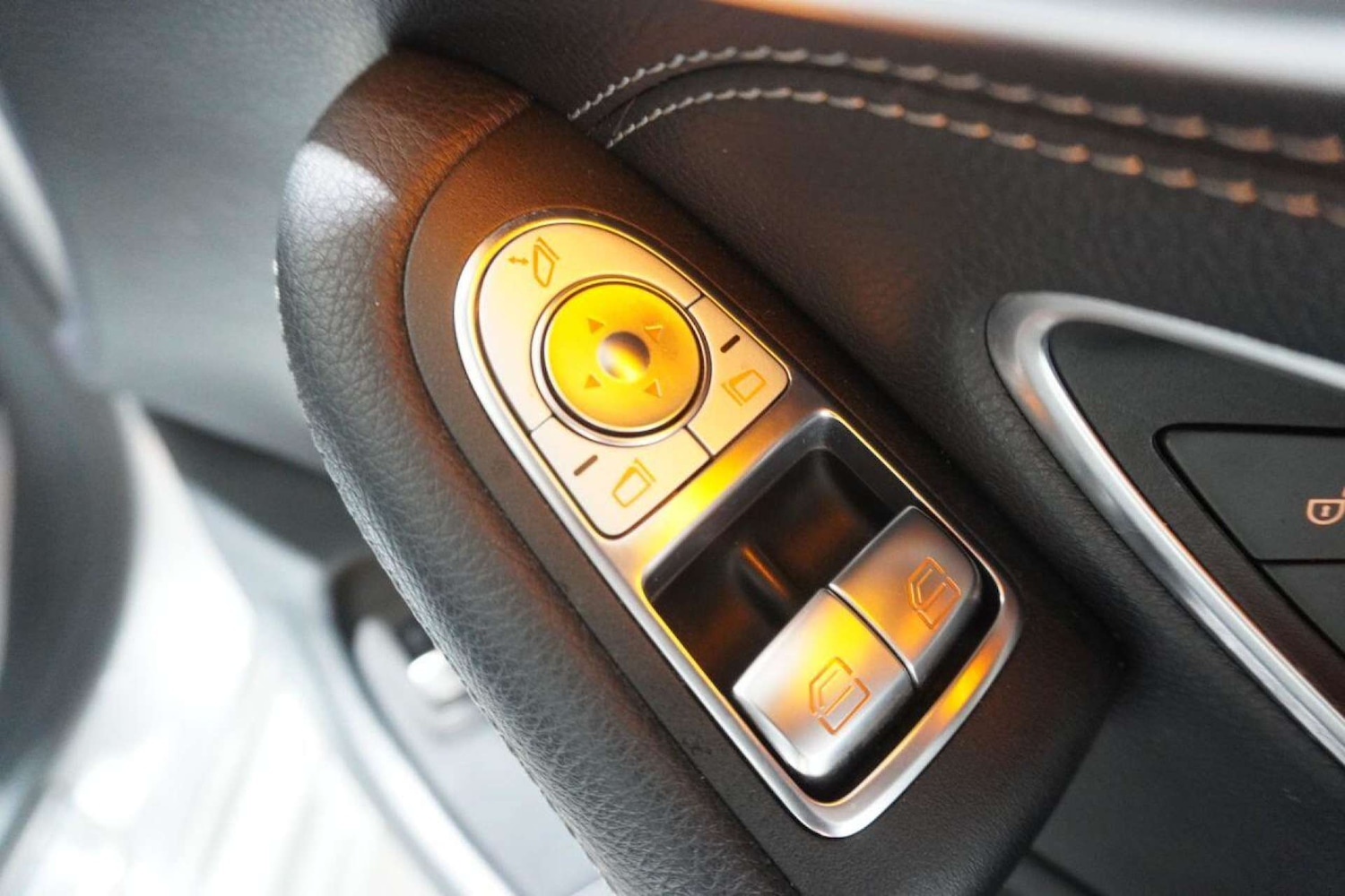 Used Mercedes-Benz C Class 2017 for sale - 77061691: Photo 53