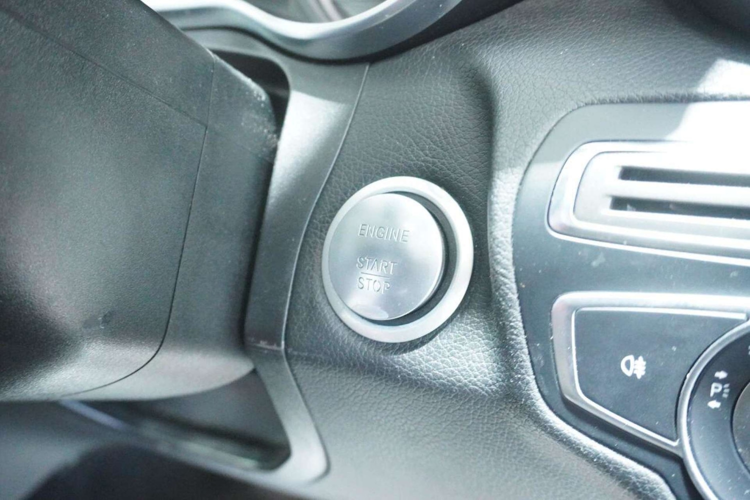 Used Mercedes-Benz C Class 2017 for sale - 77061691: Photo 59