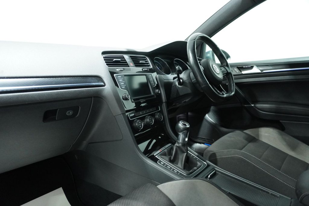 Used Volkswagen Golf 2015 for sale - 76820483: Photo 42