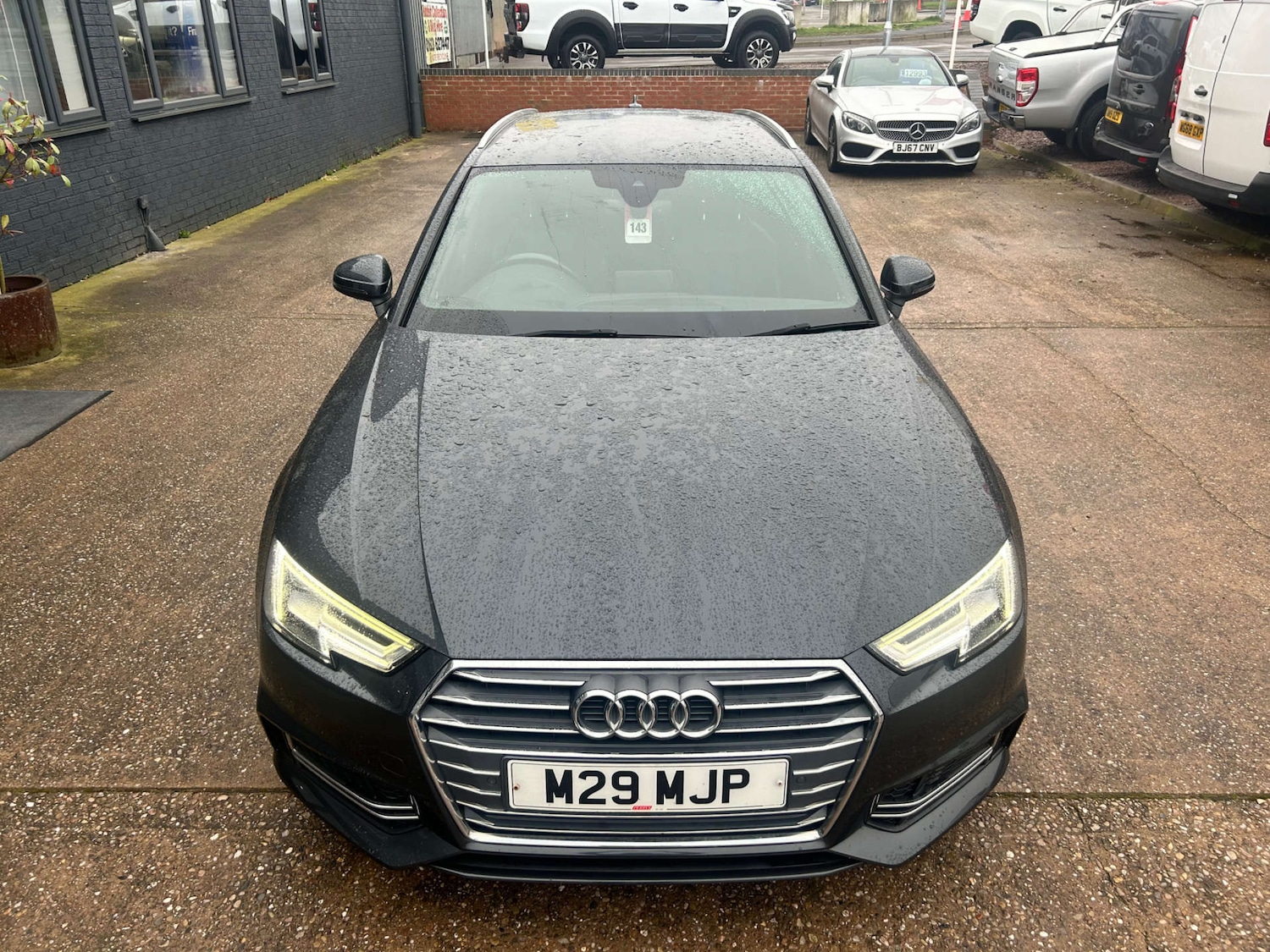 Used Audi A4 2017 for sale - 77797059: Photo 2