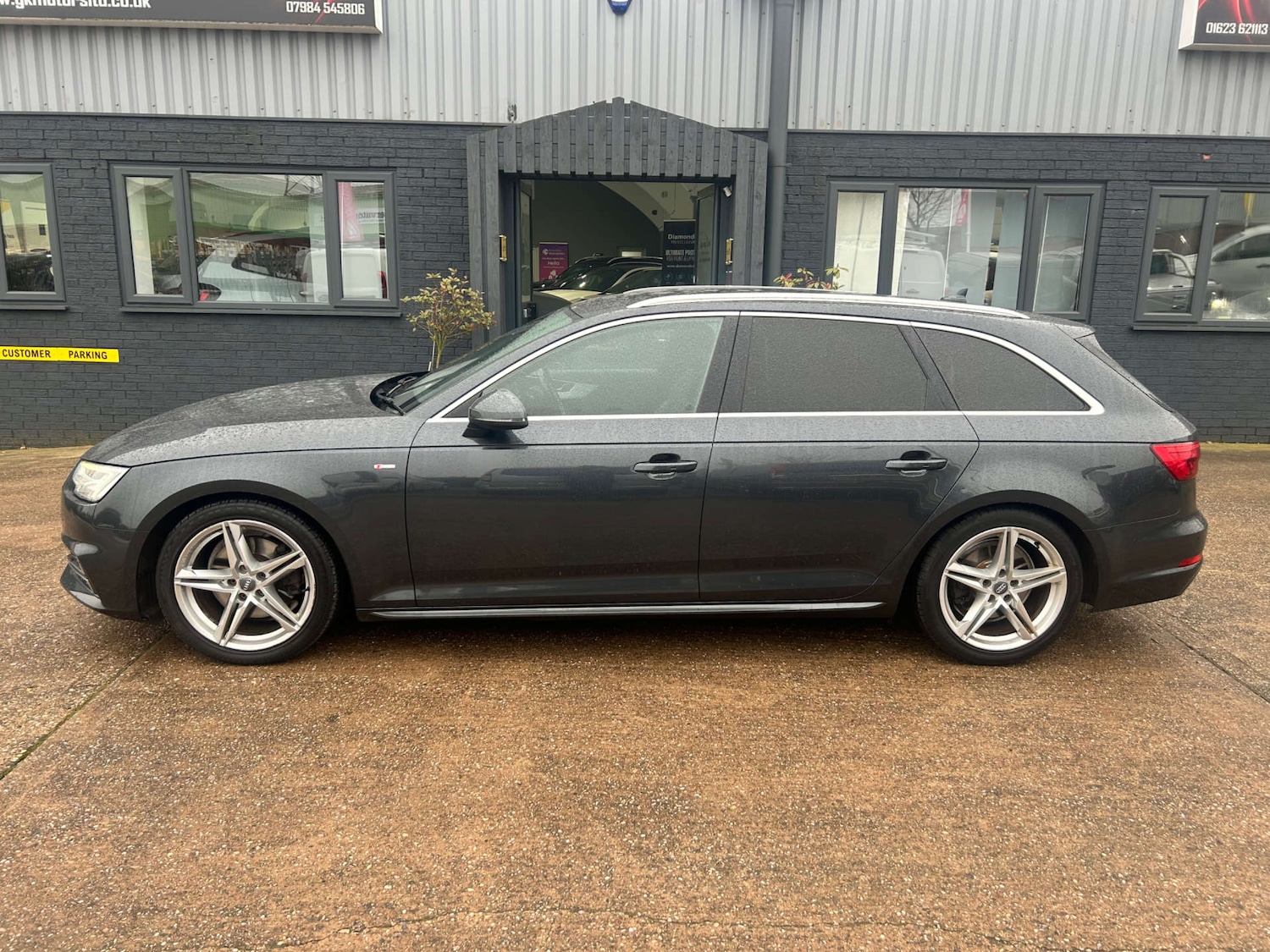 Used Audi A4 2017 for sale - 77797059: Photo 4