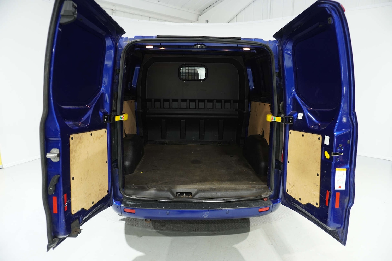 Used Ford Transit Custom 2017 for sale - 77113497: Photo 25