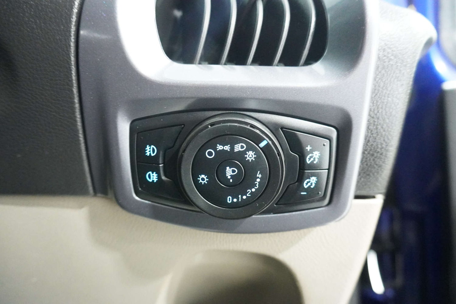 Used Ford Transit Custom 2017 for sale - 77113497: Photo 55