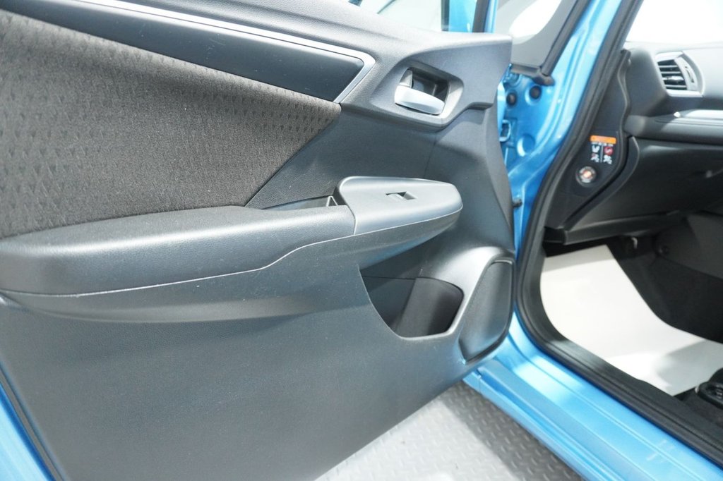 Used Honda Jazz 2018 for sale - 76820306: Photo 26