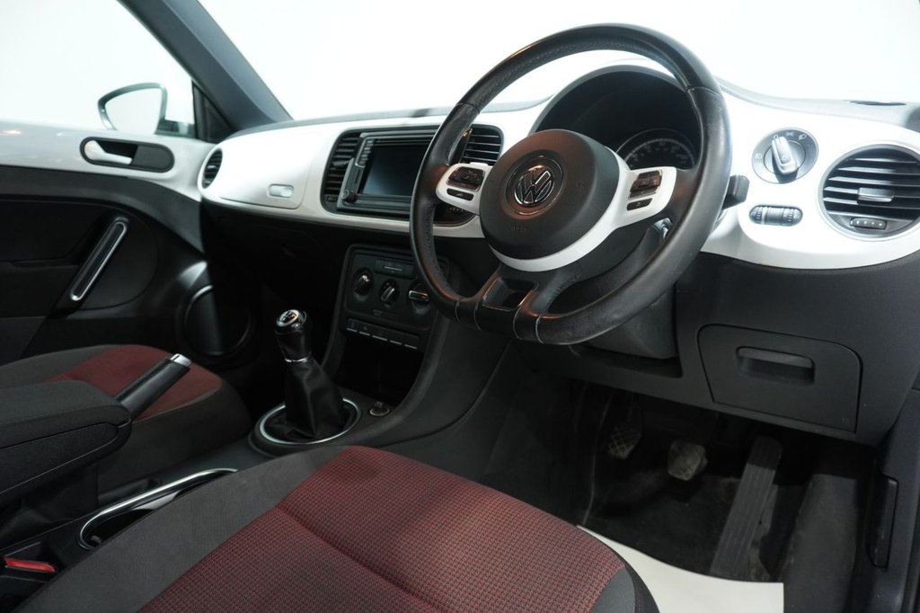 Used Volkswagen Beetle 2016 for sale - 76820198: Photo 10