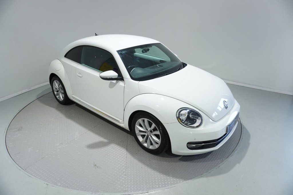 Used Volkswagen Beetle 2016 for sale - 76820198: Photo 2