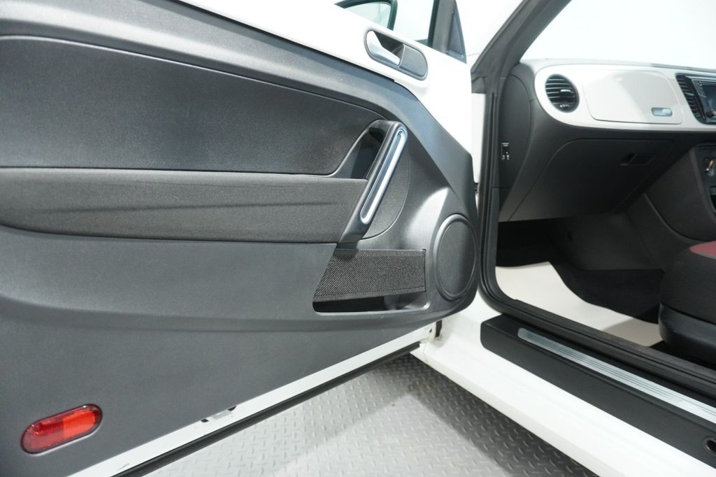 Used Volkswagen Beetle 2016 for sale - 76820198: Photo 20