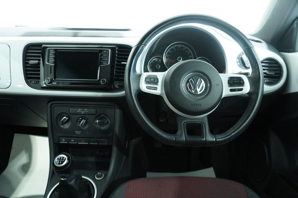 Used Volkswagen Beetle 2016 for sale - 76820198: Photo 22