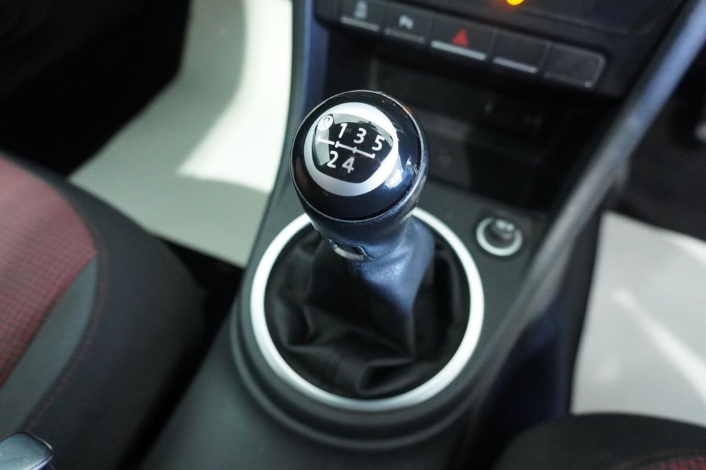 Used Volkswagen Beetle 2016 for sale - 76820198: Photo 25