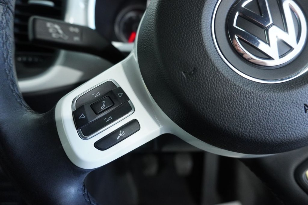 Used Volkswagen Beetle 2016 for sale - 76820198: Photo 32