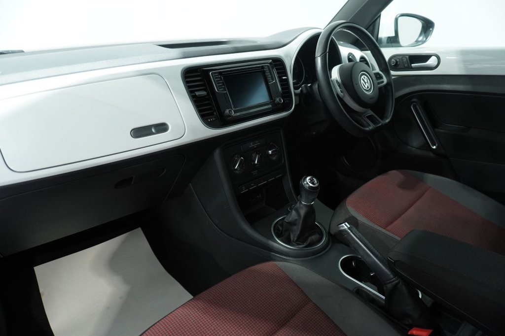 Used Volkswagen Beetle 2016 for sale - 76820198: Photo 41