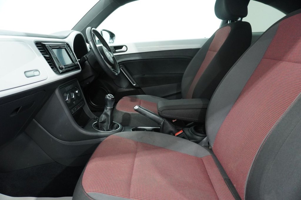 Used Volkswagen Beetle 2016 for sale - 76820198: Photo 42