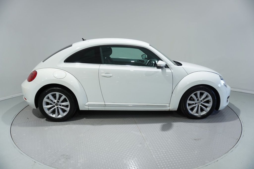 Used Volkswagen Beetle 2016 for sale - 76820198: Photo 6