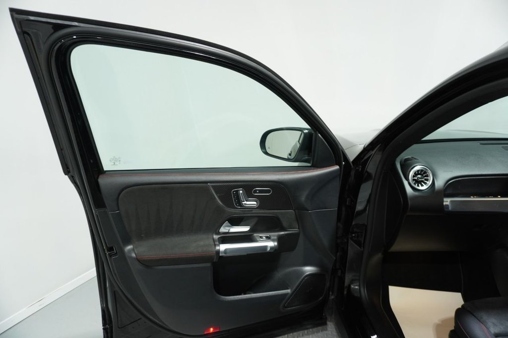 Used Mercedes-Benz GLB 2021 for sale - 76820500: Photo 36