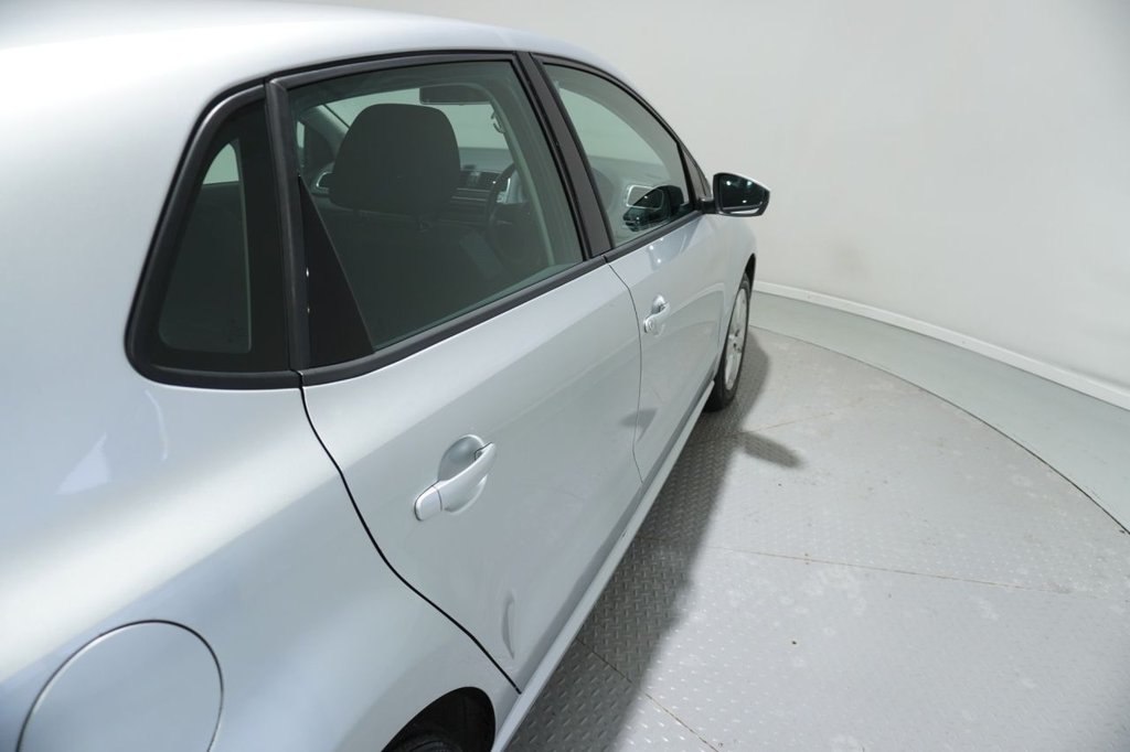 Used Volkswagen Polo 2010 for sale - 76820352: Photo 25