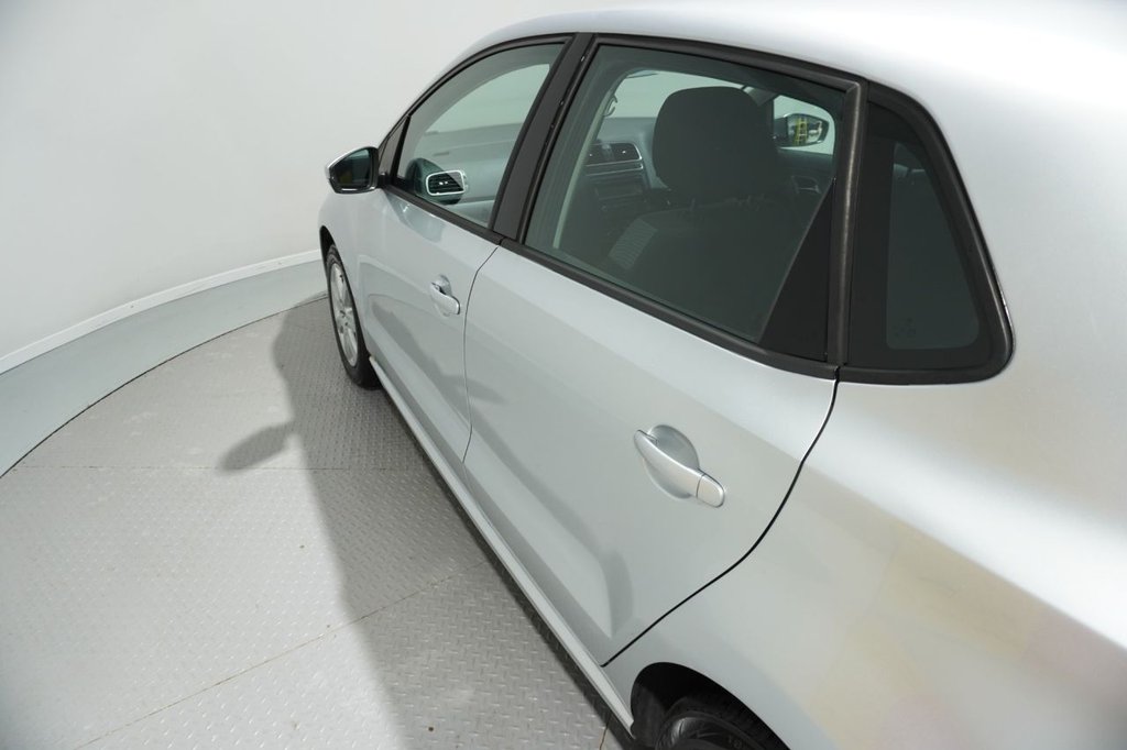 Used Volkswagen Polo 2010 for sale - 76820352: Photo 26