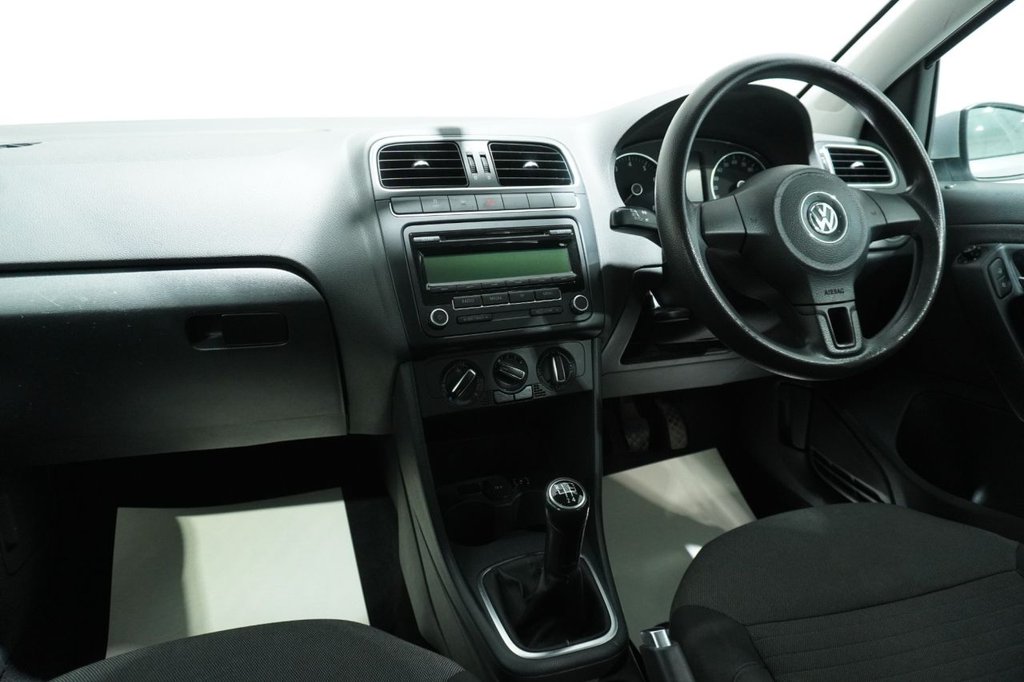 Used Volkswagen Polo 2010 for sale - 76820352: Photo 30
