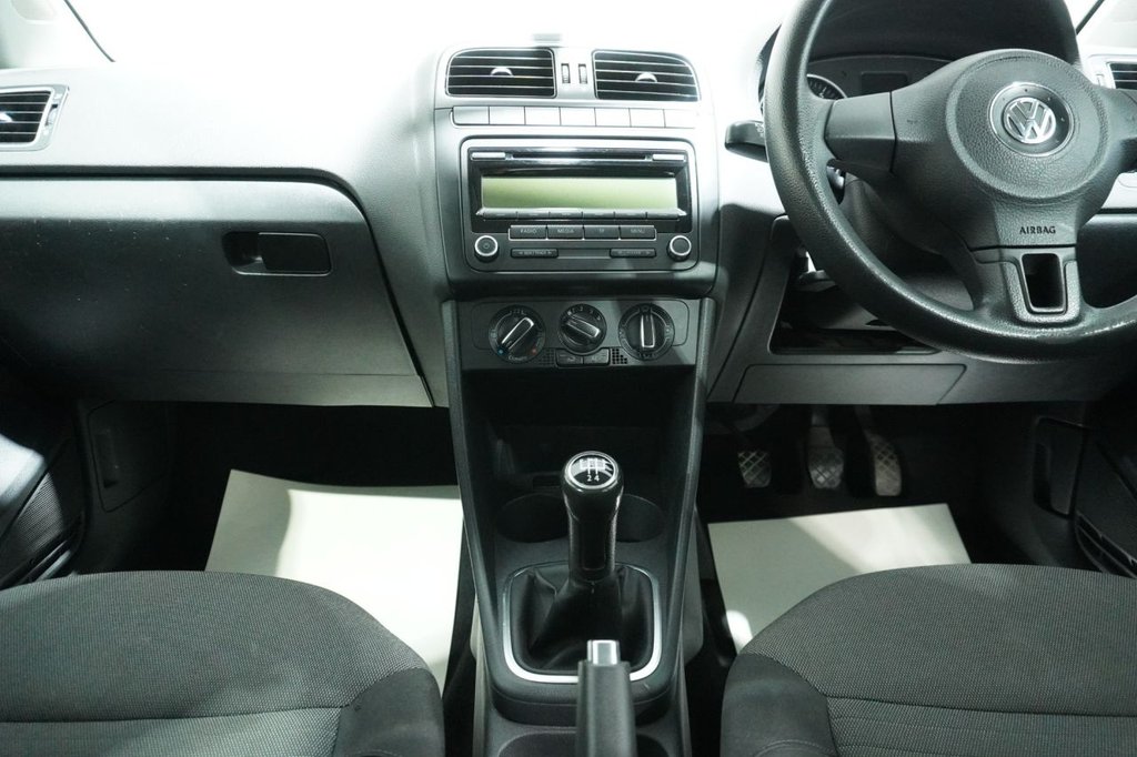 Used Volkswagen Polo 2010 for sale - 76820352: Photo 31