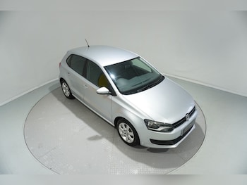 Used Volkswagen Polo 2010 for sale - 76820352: Photo