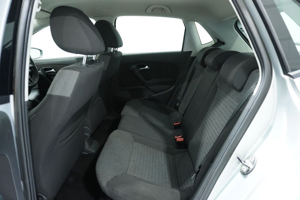 Used Volkswagen Polo 2010 for sale - 76820352: Photo 40