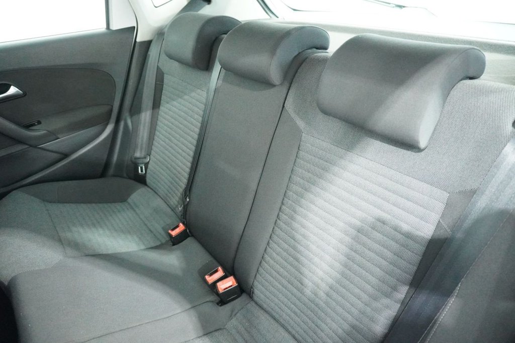 Used Volkswagen Polo 2010 for sale - 76820352: Photo 42