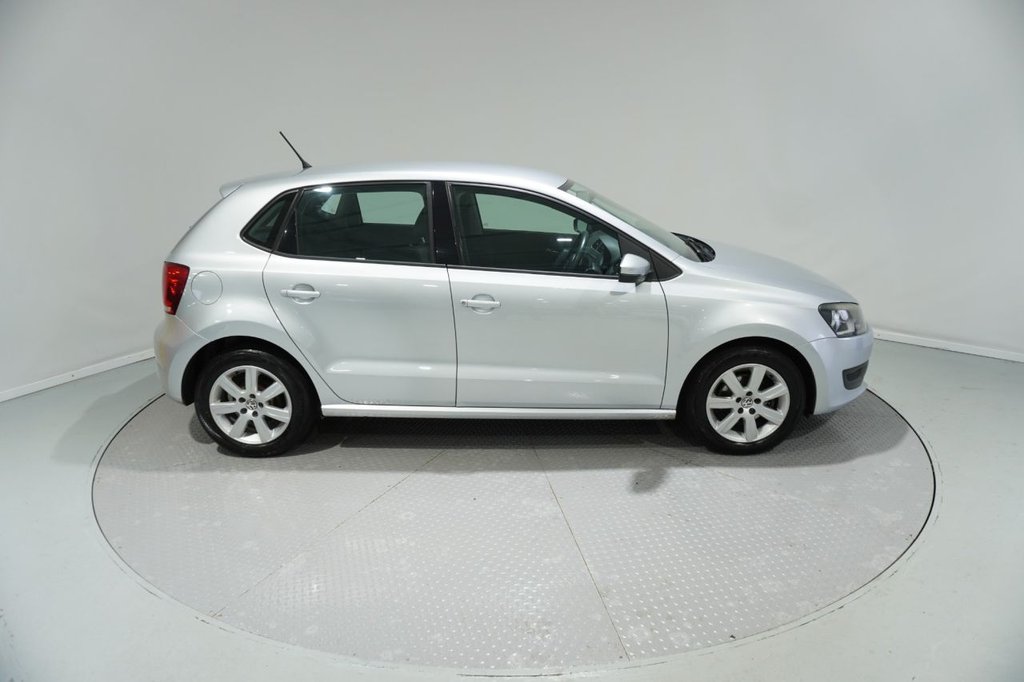 Used Volkswagen Polo 2010 for sale - 76820352: Photo 6