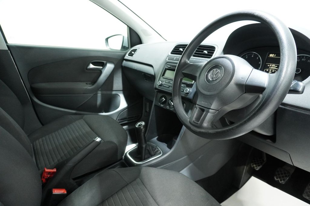 Used Volkswagen Polo 2010 for sale - 76820352: Photo 9