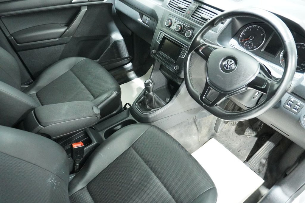Used Volkswagen Caddy Maxi 2015 for sale - 76820196: Photo 10