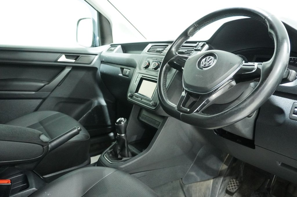 Used Volkswagen Caddy Maxi 2015 for sale - 76820196: Photo 11